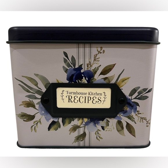Recipe Box - Blue floral Hinged Box with blank cards to write your own recipes - Picture 1 of 4